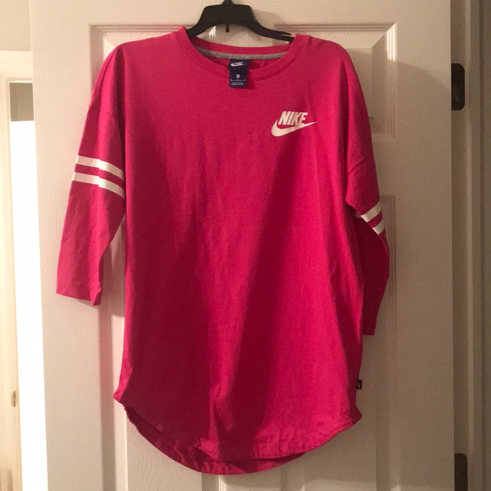 NWOT Nike t-shirt